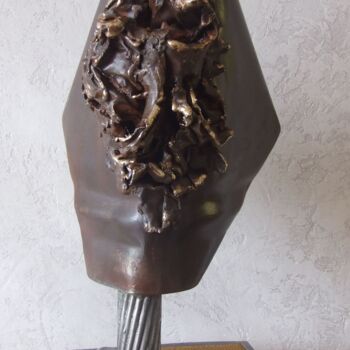 Sculpture titled "Chimère." by Philippe Fautrez, Original Artwork, Metals