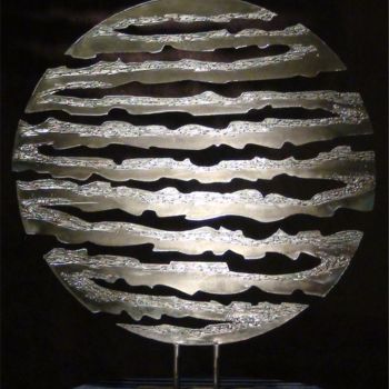 Escultura intitulada "LA BRUME" por Lonzi, Obras de arte originais, Metais