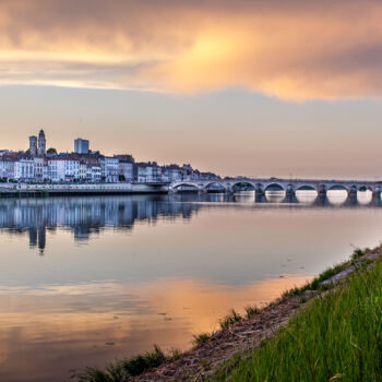 Photography titled "vue-macon-soir.jpg" by Philippe Nannetti, Original Artwork