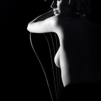 Фотография под названием "" CHAIR SERIES "" - Philippe Reynaud, Подлинное произведение искусства, Цифровая фотография