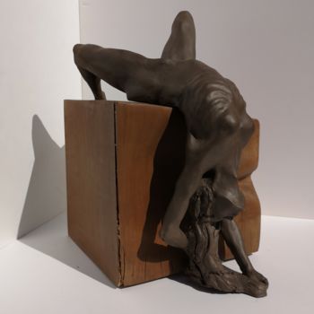Escultura intitulada "Liriope ruisselle d…" por Philippe Rude, Obras de arte originais, Argila