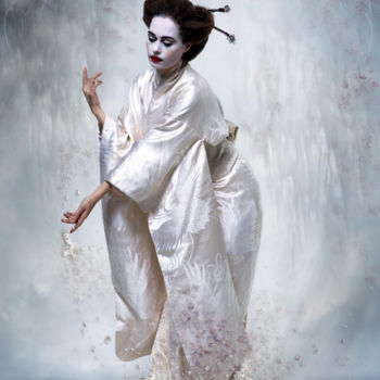 Photographie intitulée "Kimono Girl" par Philippe Bousseau, Œuvre d'art originale, Photographie numérique