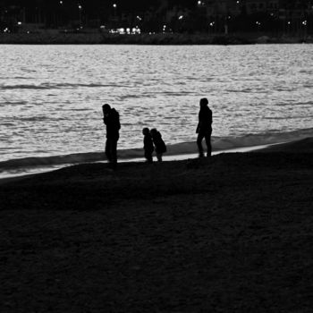 Photography titled "Sur la plage une nu…" by Josiane Karanian Boularot, Original Artwork