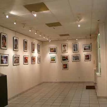 Photography titled "Galerie presque dan…" by Michel Hervo, Original Artwork