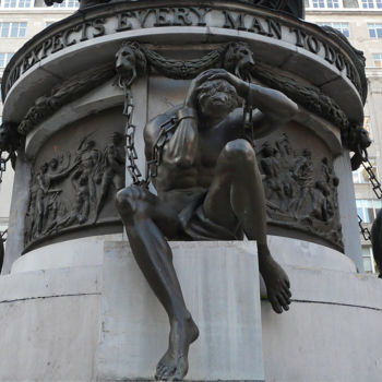 Sculpture intitulée "Nelson Monument" par Kevin C Lee, Œuvre d'art originale, Métaux