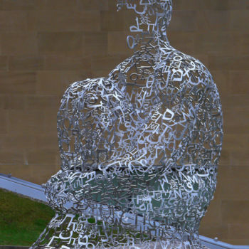 Skulptur mit dem Titel "Something lace-like…" von Kevin C Lee, Original-Kunstwerk, Metalle