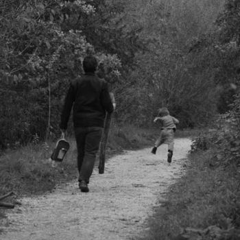 Photographie intitulée "Père et fils" par Silas, Œuvre d'art originale