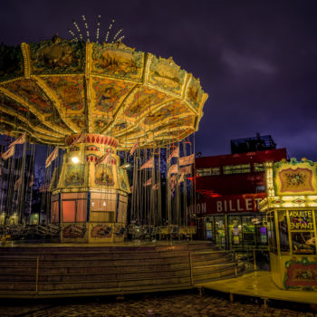 Fotografia zatytułowany „Carousel” autorstwa Pierre Duquoc, Oryginalna praca, Fotografia cyfrowa