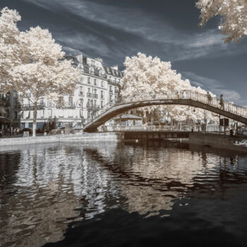 Fotografia intitolato "Canal Saint-Martin…" da Pierre-Louis Ferrer, Opera d'arte originale, Fotografia digitale