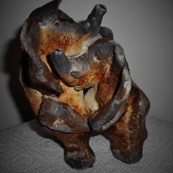 Sculpture titled "Danse avec Babar" by Quinquin, Original Artwork, Ceramics