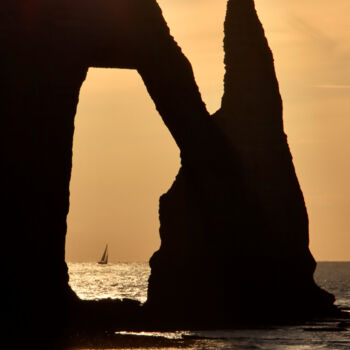 Photography titled "Aiguille d'Etretat,…" by Pierre-Yves Rospabé, Original Artwork, Non Manipulated Photography