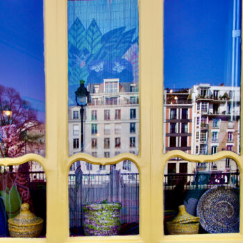 Photography titled "Paris, vitrine Quai…" by Pierre-Yves Rospabé, Original Artwork, Digital Photography
