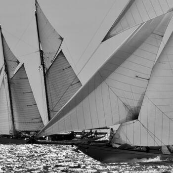 Photographie intitulée "Course de Yachts" par Pierre-Yves Rospabé, Œuvre d'art originale, Photographie numérique
