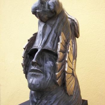Скульптура под названием "MESSAGGERO CON SPIR…" - Mara Besacchi, Подлинное произведение искусства
