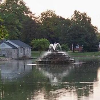 Photography titled "Fountain @ Culler L…" by Susan Ledford, Original Artwork