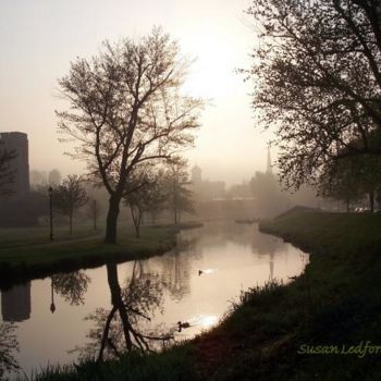 Photography titled "Foggy Sunrise 2" by Susan Ledford, Original Artwork