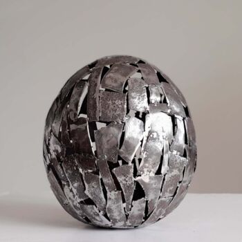 Sculpture titled "Steel egg" by Jerome Poumes, Original Artwork, Metals