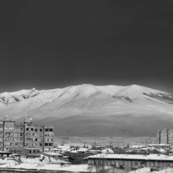 Fotografie getiteld "Mount Aragats" door Danila Povarov, Origineel Kunstwerk, Gemanipuleerde fotografie