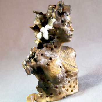 Sculptuur getiteld "TROUBLED" door Puchi, Origineel Kunstwerk, Keramiek