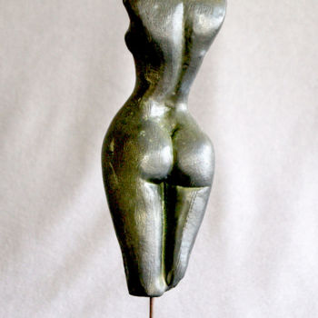 Sculpture titled "woman.jpg" by Puchi, Original Artwork