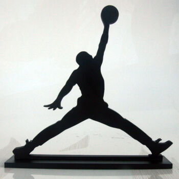 Escultura titulada "PYB Jordan , 2022…" por Pyb, Obra de arte original, Resina