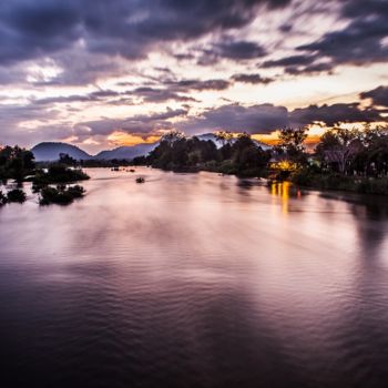 Fotografía titulada "Sunset Laos." por Quentin Ferjou, Obra de arte original