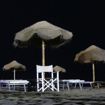 Photographie intitulée "On the Beach #1" par Roberto Brancolini, Œuvre d'art originale, Photographie non manipulée