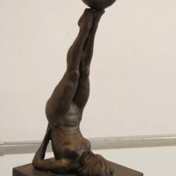 Escultura titulada "Gimnastics, 15 cm" por Radoslaw Keler, Obra de arte original