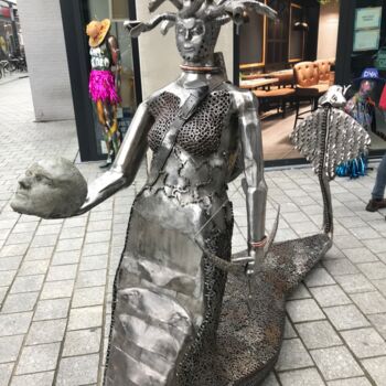 Sculptuur getiteld "Meduse" door Rafal Lesiak (MetaLove), Origineel Kunstwerk, Metalen