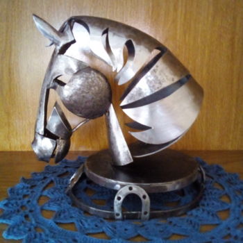 Escultura intitulada "Cavalo" por Ravel, Obras de arte originais, Metais