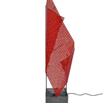 Художественная композиция под названием "Art N° 63 Lampe fla…" - Recyclage Design - Réanimateur D'Objets , Подлинное произве…