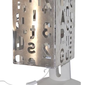 Design intitulée "Art N° 102 Lampe à…" par Recyclage Design - Réanimateur D'Objets , Œuvre d'art originale, Objets
