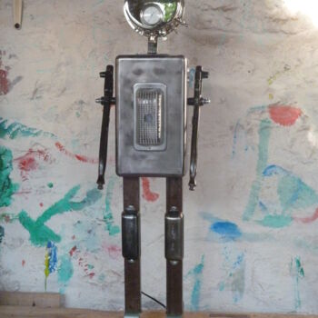 Sculpture titled "ROBOT - OSCILLO -" by Leferailleur02, Original Artwork, Metals