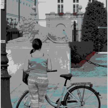 Photography titled "La femme au vélo" by Régis Creignou, Original Artwork