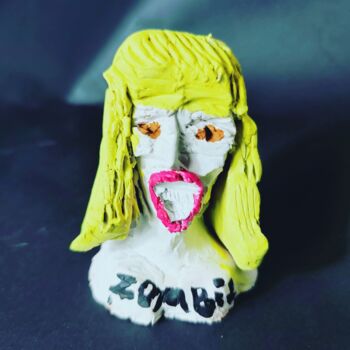 Sculpture titled "zombie girl" by Régis Duprat, Original Artwork, Clay