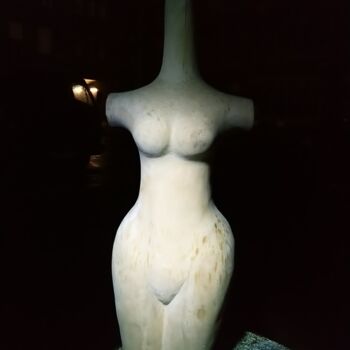 Sculpture titled "Die Brautprinzessin" by Reiner Poser, Original Artwork, Wood