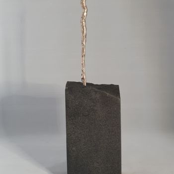 Sculpture titled "Esprit de la Terre 2" by Réjane Lechat, Original Artwork, Bronze