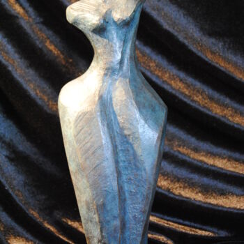 Sculpture titled "venus-bleue.jpg" by Réjane Lechat, Original Artwork