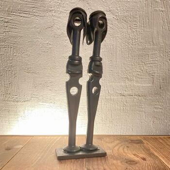Sculptuur getiteld "‘PiliMili’" door Rémy Rivet, Origineel Kunstwerk, Metalen