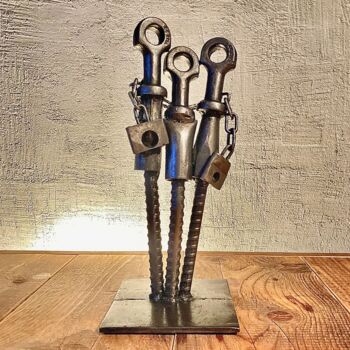 Sculpture titled "‘By Chaines Elles’" by Rémy Rivet, Original Artwork, Metals