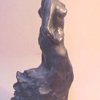 Sculpture titled " o modelo" by Renata Monteiro De Barros, Original Artwork