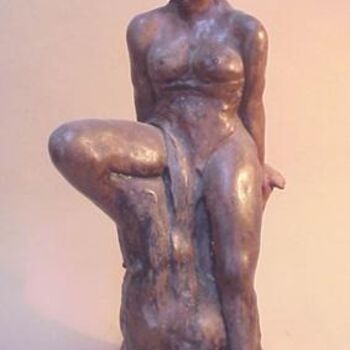 Sculpture titled "Éros" by Renata Monteiro De Barros, Original Artwork