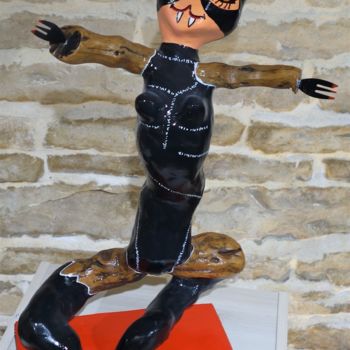 「Catwoman」というタイトルの彫刻 Ernoによって, オリジナルのアートワーク, ウッド