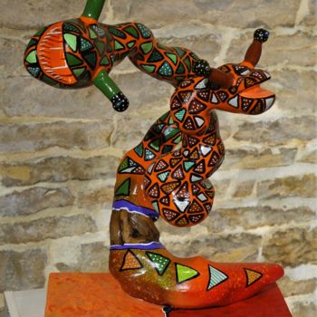 Escultura titulada "O.G.M (Orvets Génét…" por Erno, Obra de arte original, Madera