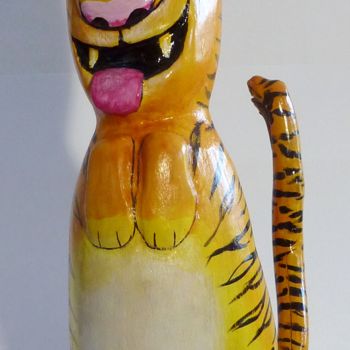 Sculpture titled "Tigre gentil" by René Blanchet, Original Artwork, Wood