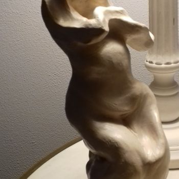 Sculptuur getiteld ""SPIRITUALITE"" door Renée Marcinek, Origineel Kunstwerk, Terra cotta