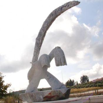 Skulptur mit dem Titel "Vingança" von Cesar Valerio, Original-Kunstwerk, Stein