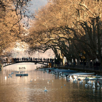 Photographie intitulée "Le lac, le port" par Karine Revillon, Œuvre d'art originale