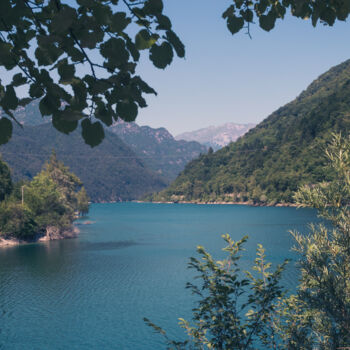Photographie intitulée "Lago di Barcis" par Riccardo Cettolin, Œuvre d'art originale, Photographie numérique