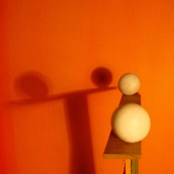 Fotografía titulada "eggs on an orange c…" por Rob Arbouw, Obra de arte original